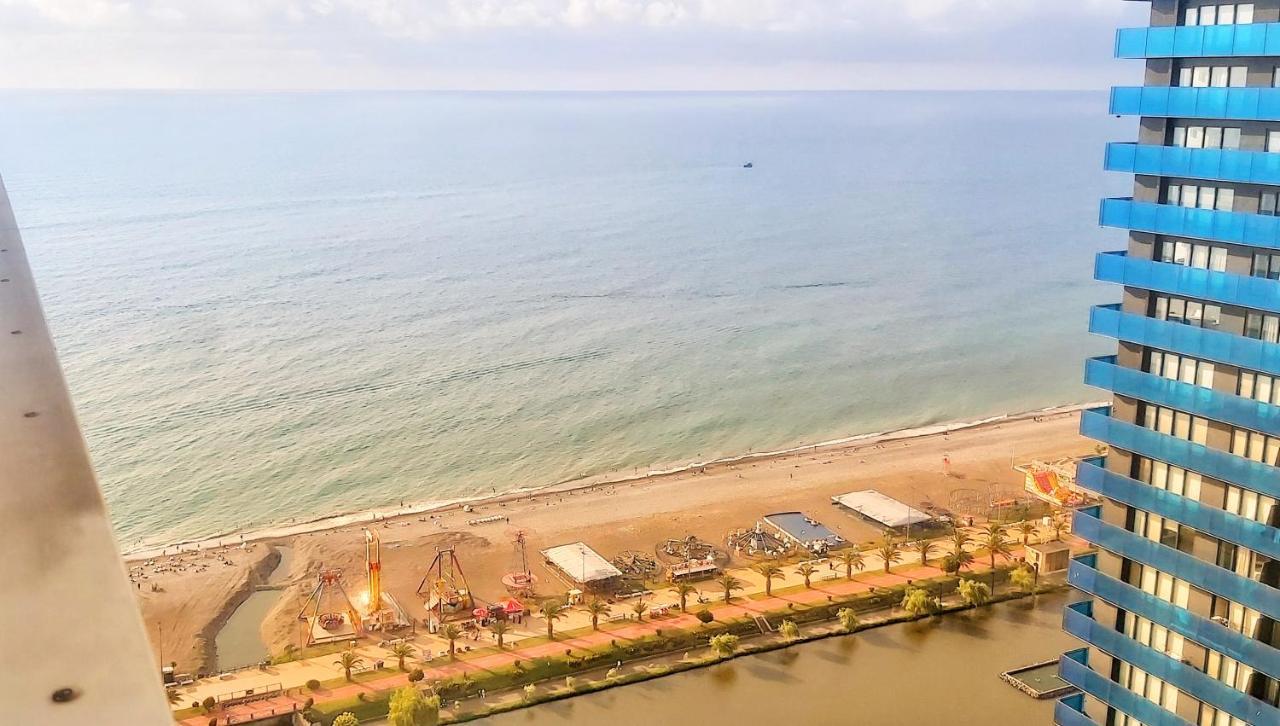 Luxury Sea View Orbi City Batumi Exterior photo