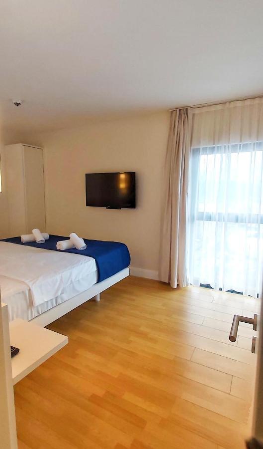 Luxury Sea View Orbi City Batumi Exterior photo