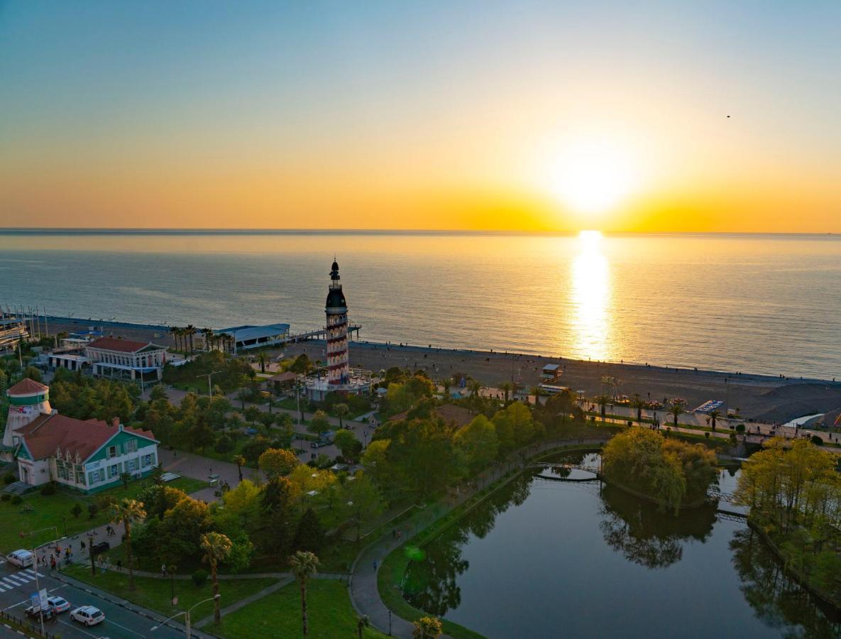 Luxury Sea View Orbi City Batumi Exterior photo