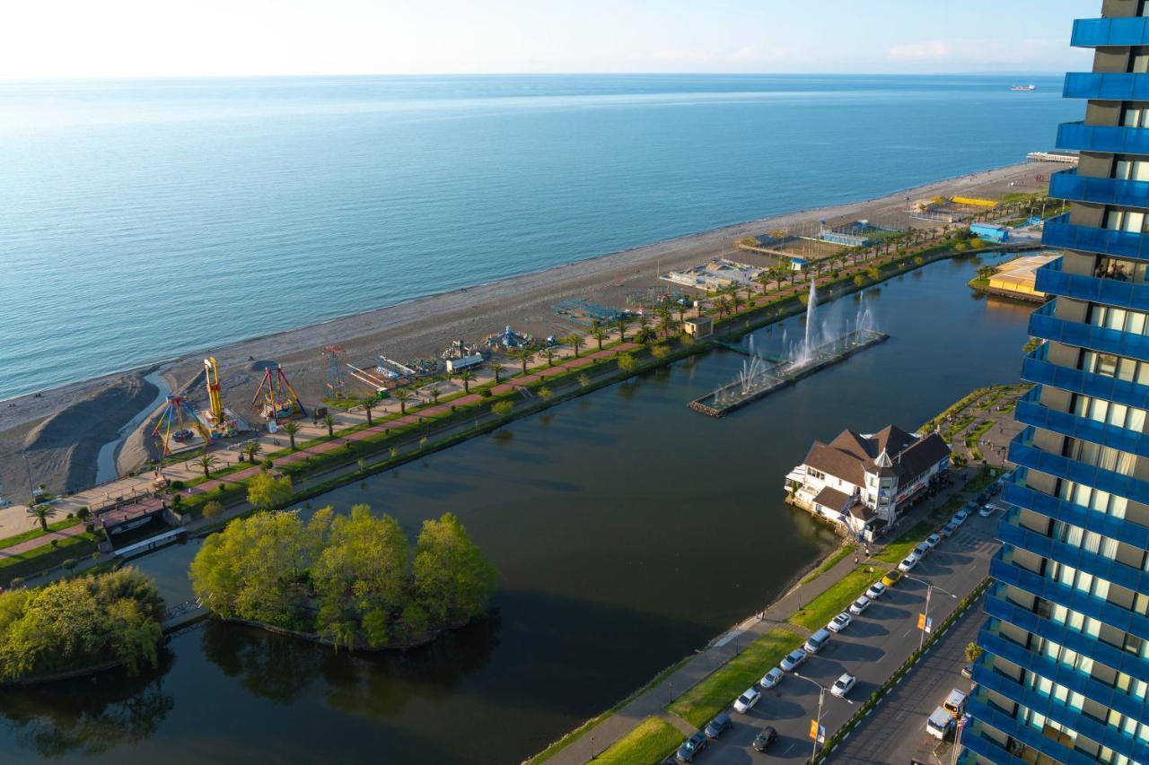 Luxury Sea View Orbi City Batumi Exterior photo